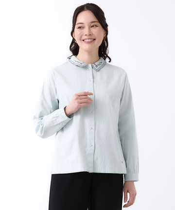 襟刺繡 デザイン ブラウス