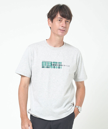 ロゴ モチーフ デザインTシャツ