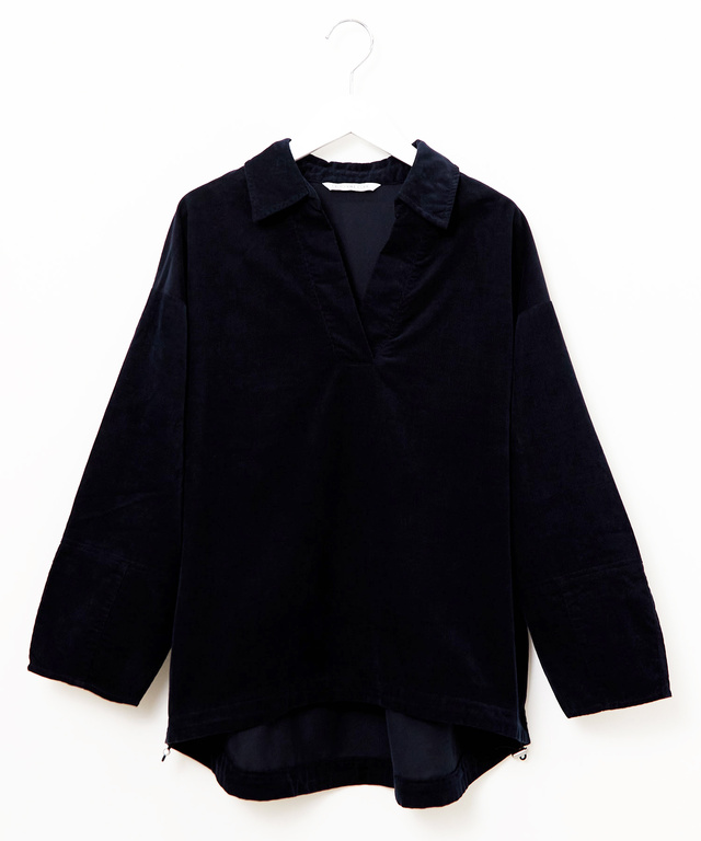 スキッパー デザイン ブラウス