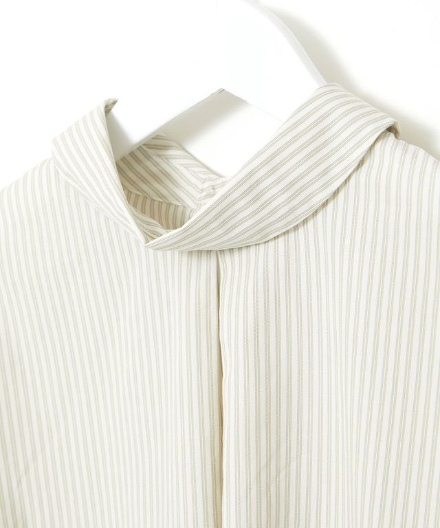 ストライプ アシンメトリー襟 ブラウス【オンラインショップ・一部店舗限定】