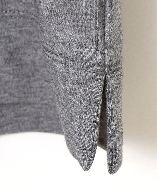 カレッジ調ロゴ 長袖 Tシャツ