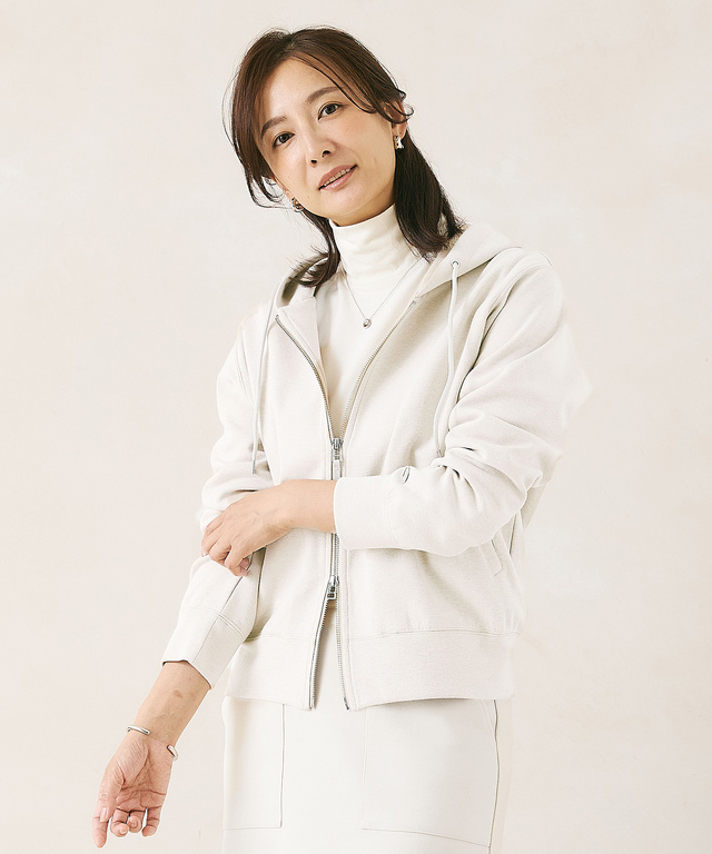 ジップアップ  パーカー
