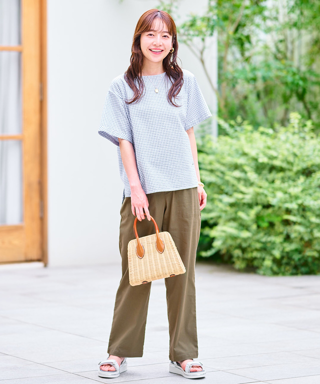 イージーストレートパンツ