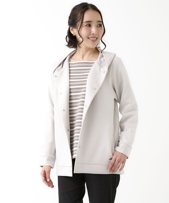  釦開き パーカー