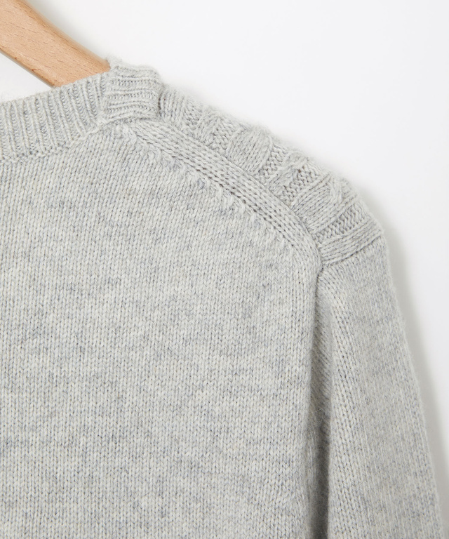 ウールブレンド ケーブル ニット