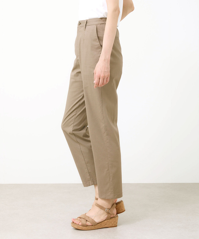 ストレッチ テーパード パンツ