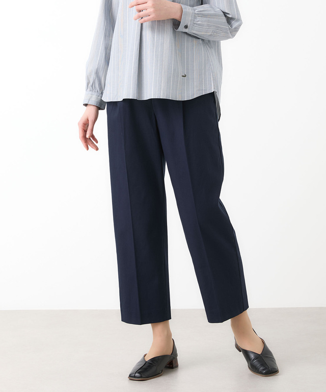 センタープレス タック パンツ