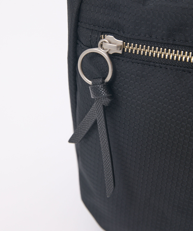 GO OUT ショルダーバッグ【ACE社製】