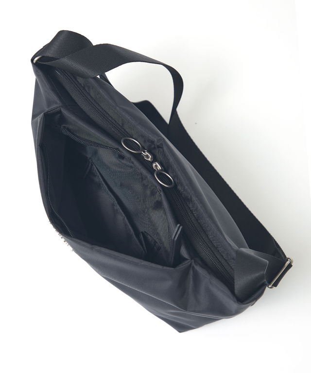 ショルダー バッグ【ACE社製】