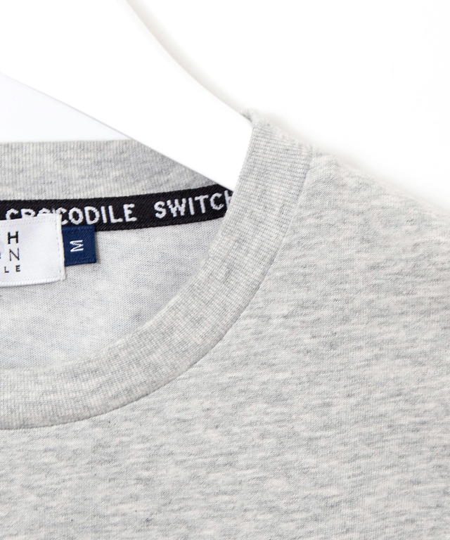 プリント クルーネック Tシャツ