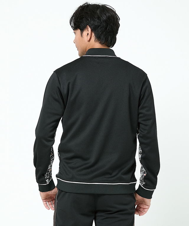 モノグラム ジップ プルオーバー