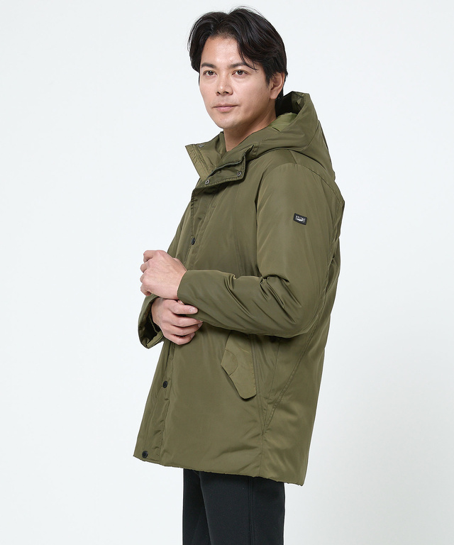 メモリー素材 ダウン ジャケット