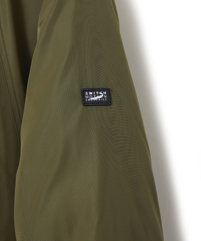 メモリー素材 ダウン ジャケット