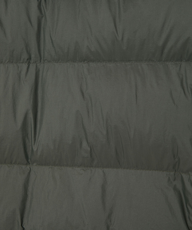 フード付き  スタンドカラー ダウンジャケット