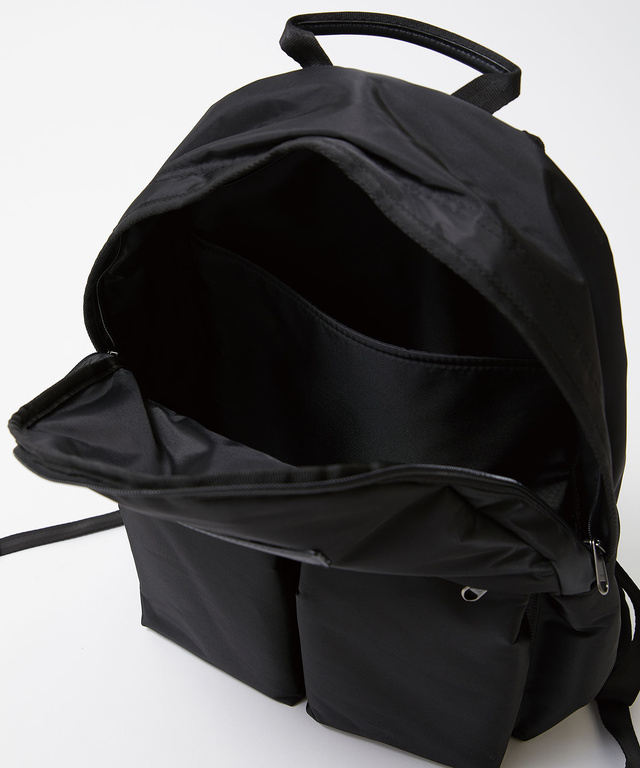 ダブルポケット デザイン リュック