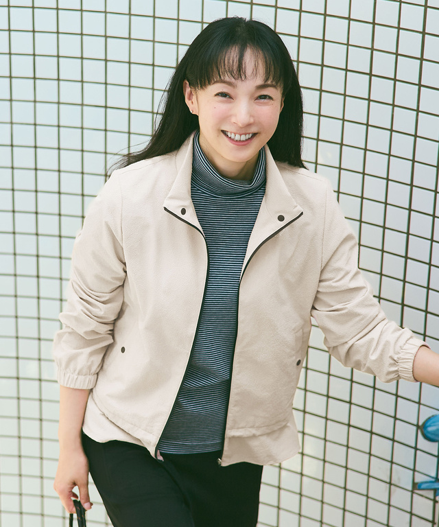 サッカー 切り替えデザイン ブルゾン