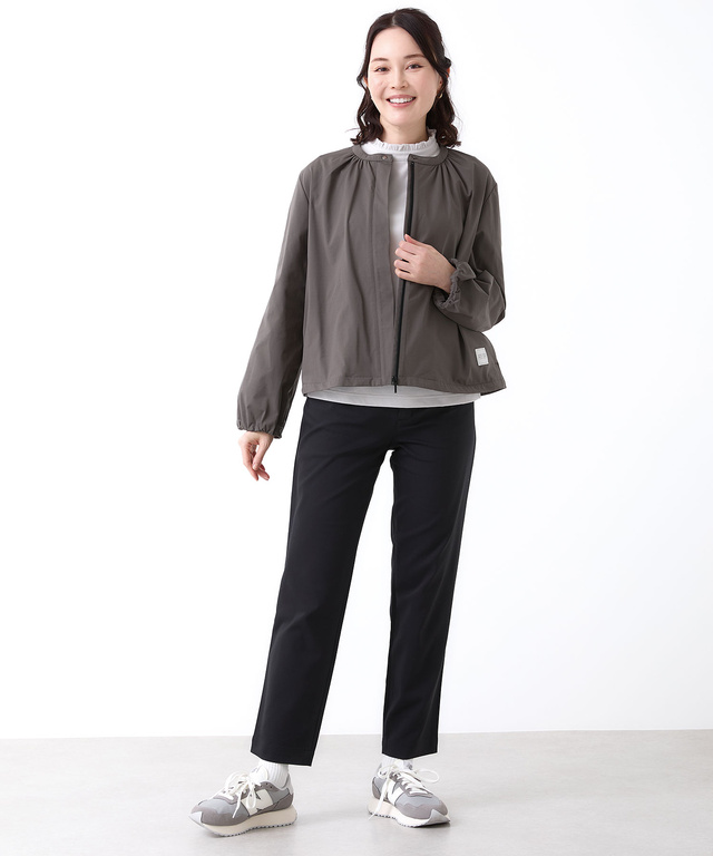 ギャザーデザイン ノーカラー ブルゾン【手洗いOK】