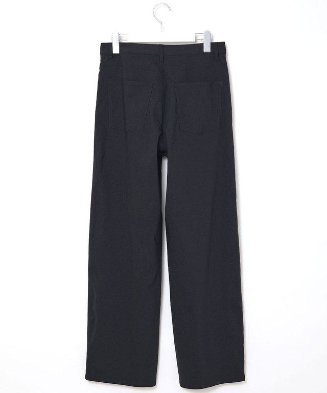 カーブ シルエット パンツ