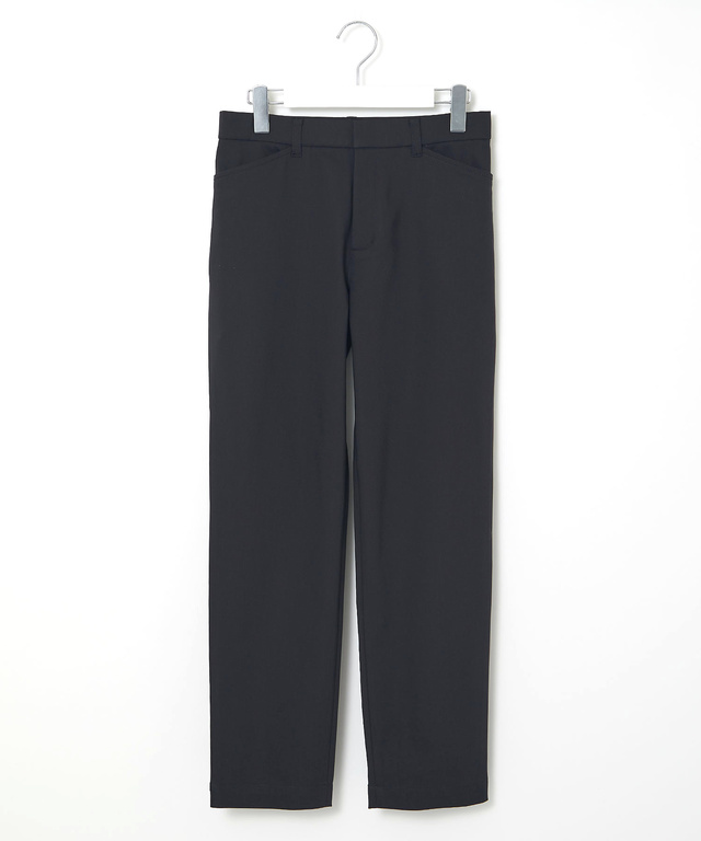 ストレッチ テーパードパンツ